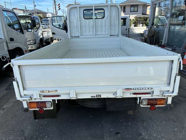 Toyota Toyoace 10