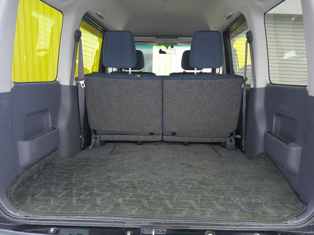 Daihatsu Hijet Cargo 2