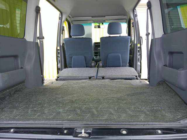 Daihatsu Hijet Cargo 3