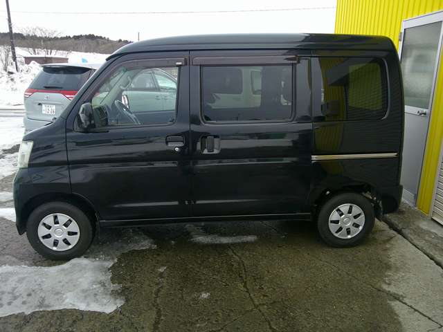 Daihatsu Hijet Cargo 9