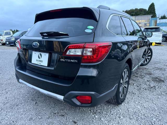 Subaru Legacy Outback 2
