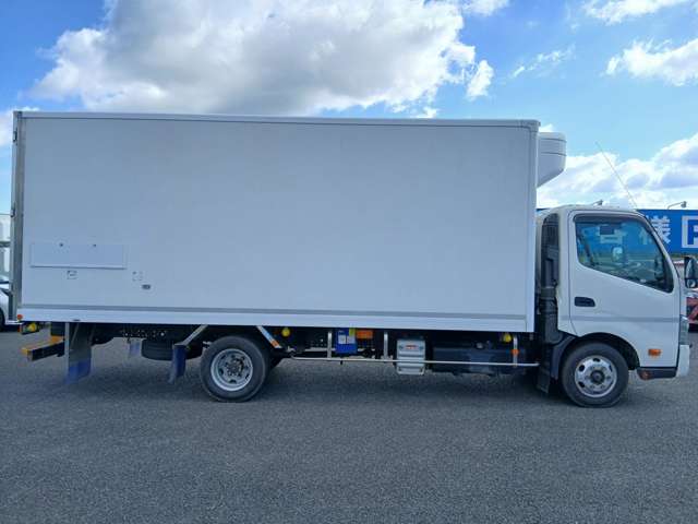 Hino Dutro 5
