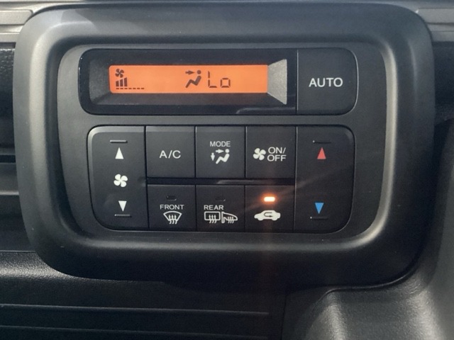 Honda N-VAN 11
