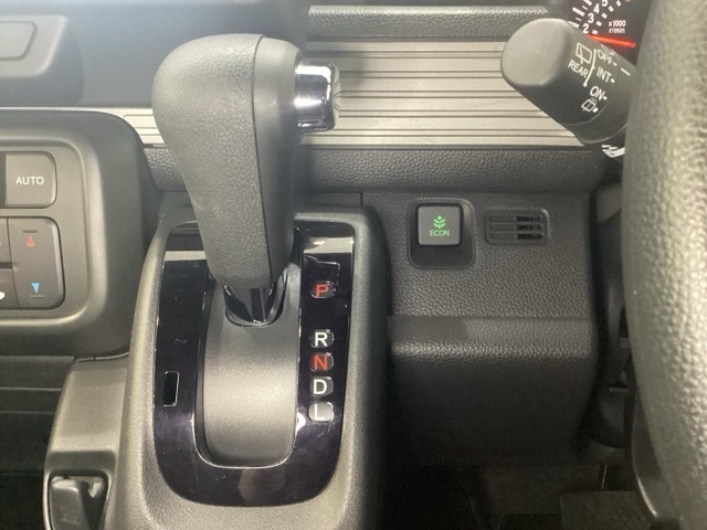 Honda N-VAN 10