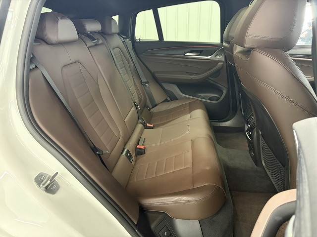 BMW X4 8