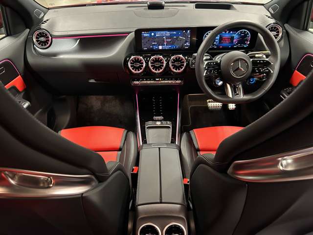 Mercedes-Benz GLA-Class 5