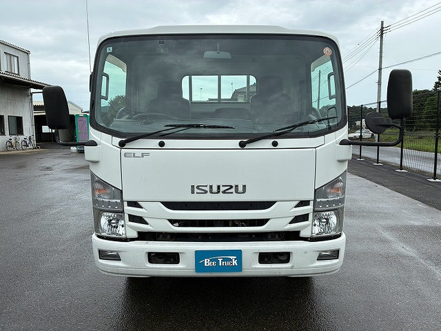 Isuzu Elf 11