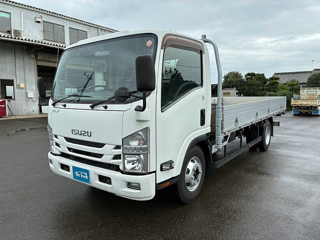 Isuzu Elf 10