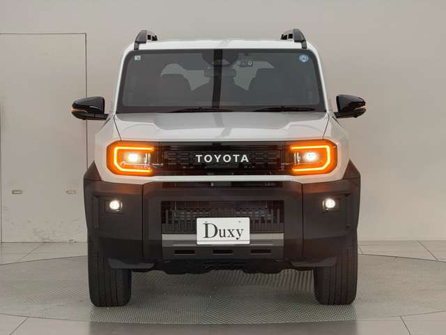 Toyota Land Cruiser FJ 12