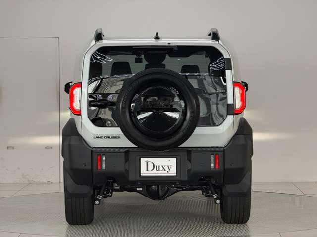 Toyota Land Cruiser FJ 5