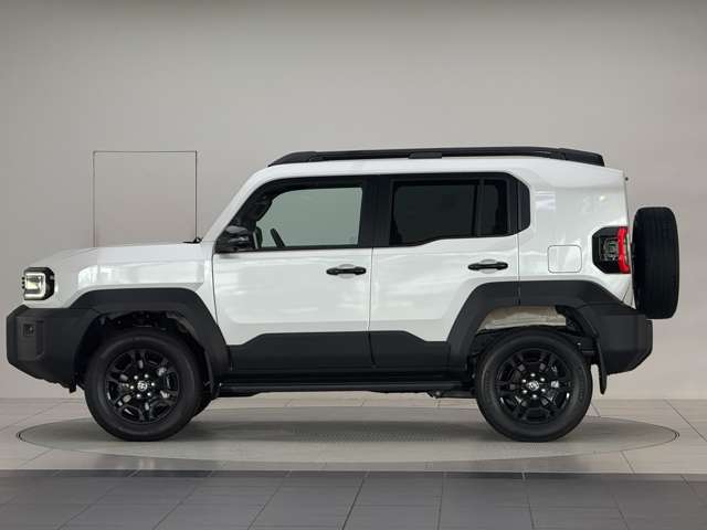 Toyota Land Cruiser FJ 6