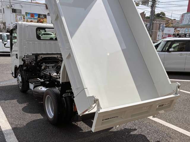 Isuzu Elf 5