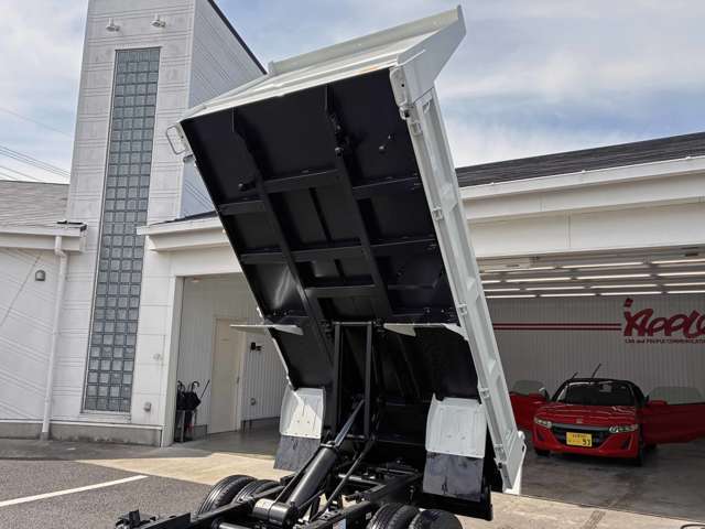 Isuzu Elf 9