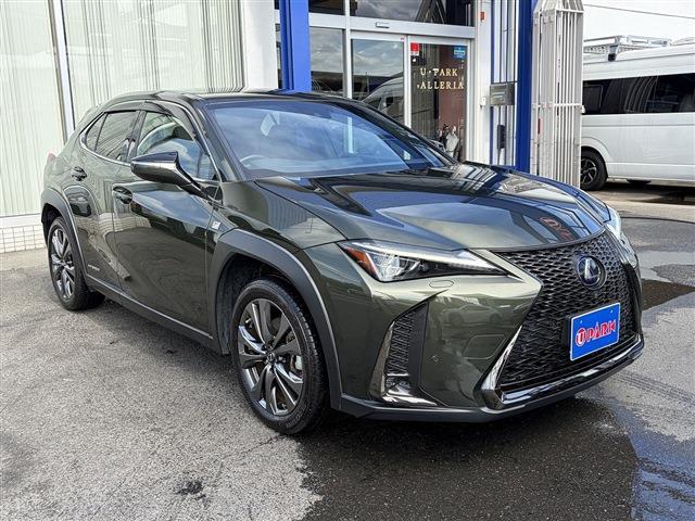Lexus UX 4