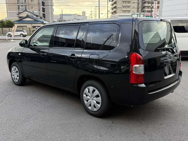 Toyota Probox Van 11