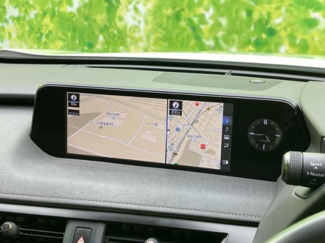 Lexus UX 4