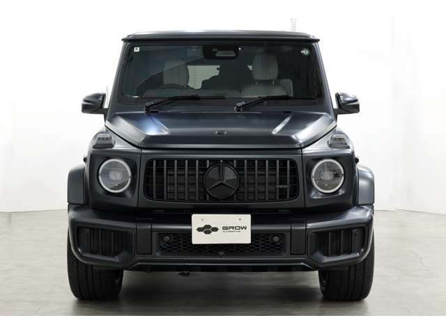 Mercedes-Benz G-Class 4