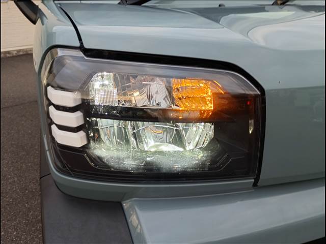 Daihatsu Taft 7