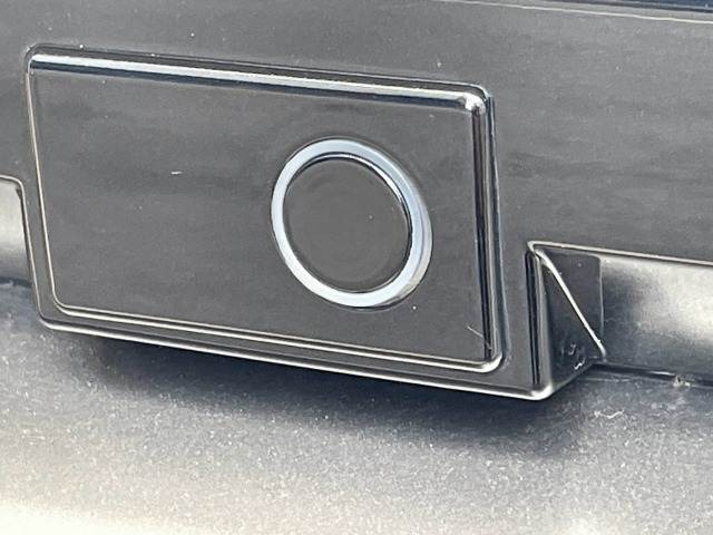 Mitsubishi Triton 8