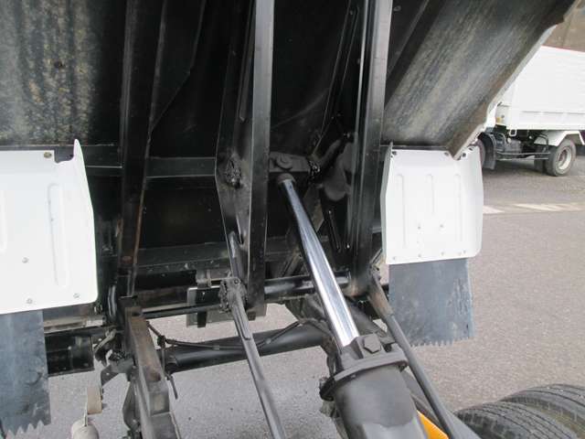 Mitsubishi Fuso Canter 10