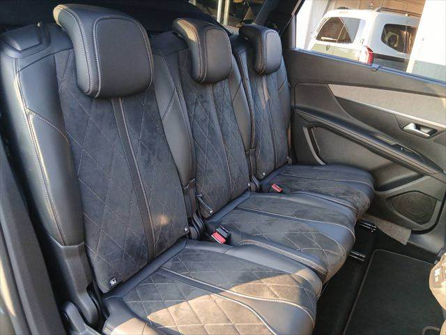 Peugeot 5008 8