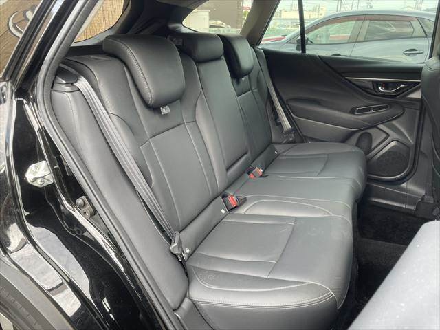 Subaru Legacy Outback 9