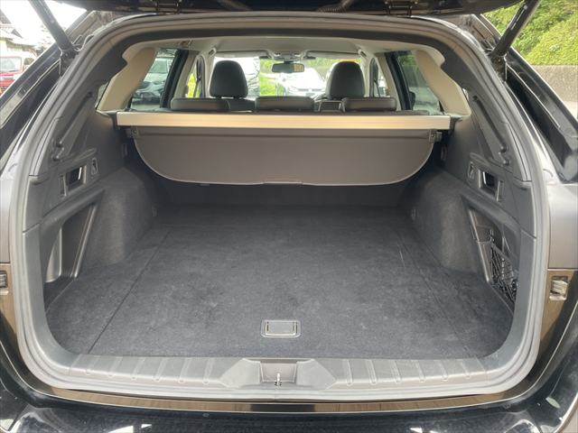 Subaru Legacy Outback 10