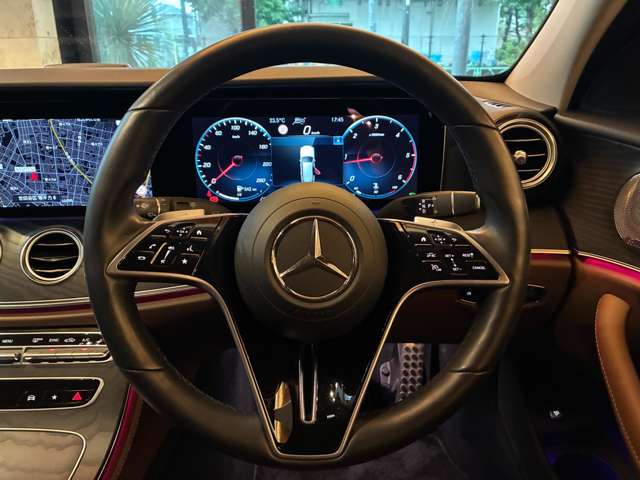 Mercedes-Benz E-Class All-Terrain 12