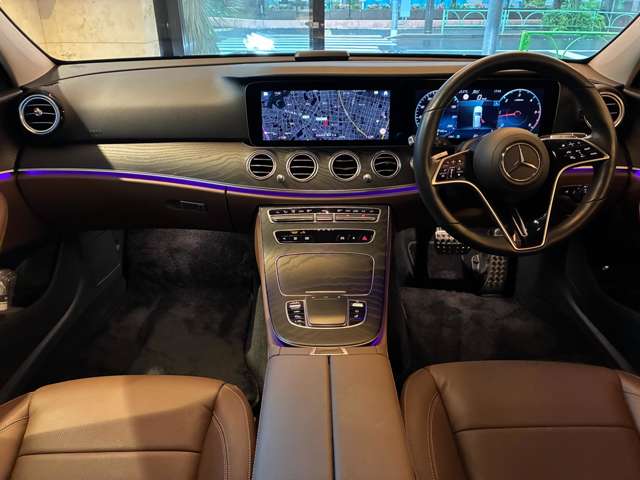 Mercedes-Benz E-Class All-Terrain 2