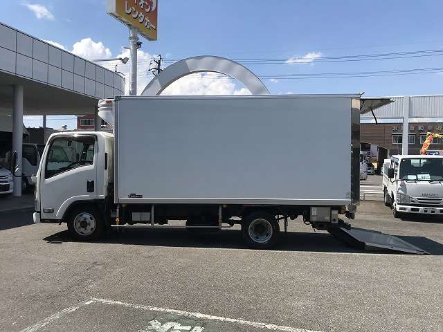 Isuzu Elf 11