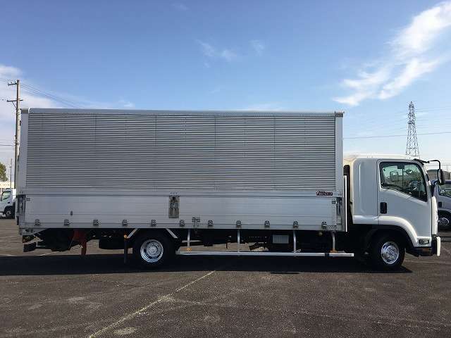 Isuzu Forward 5