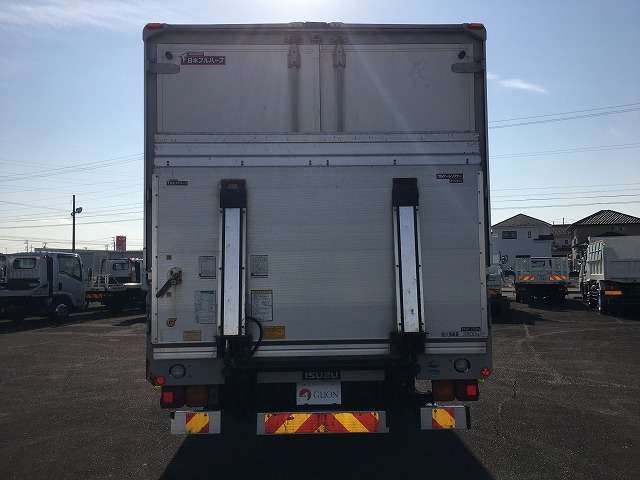 Isuzu Forward 7