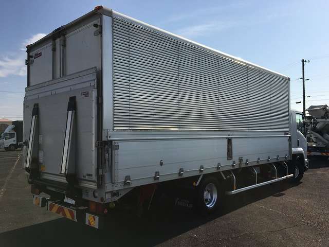 Isuzu Forward 8