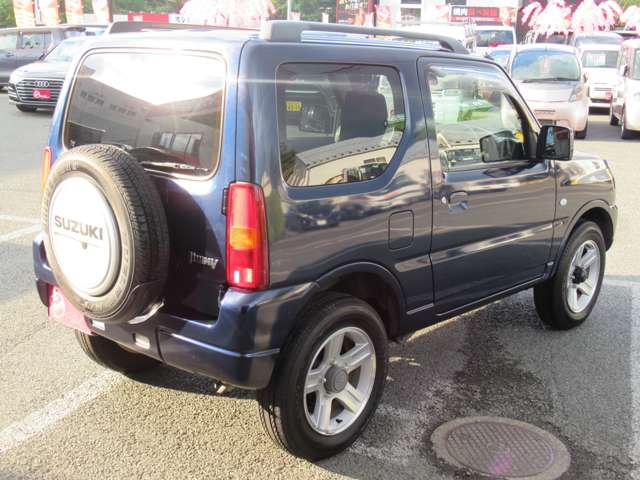 Suzuki Jimny 10