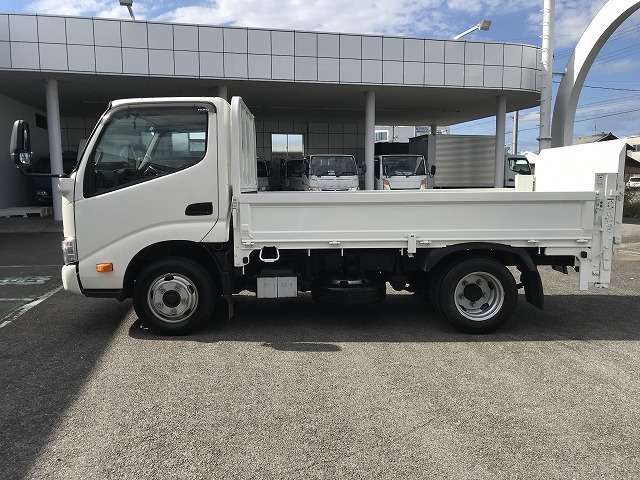 Hino Dutro 7