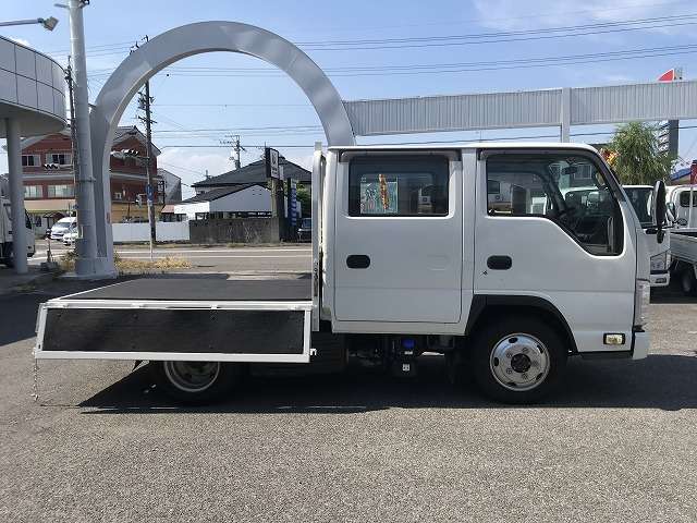 Isuzu Elf 12