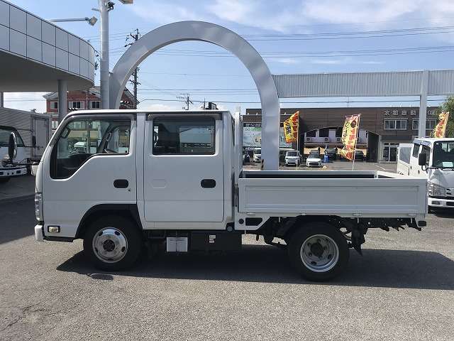 Isuzu Elf 4