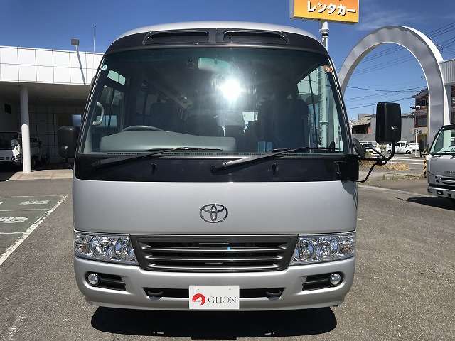 Toyota Coaster 2