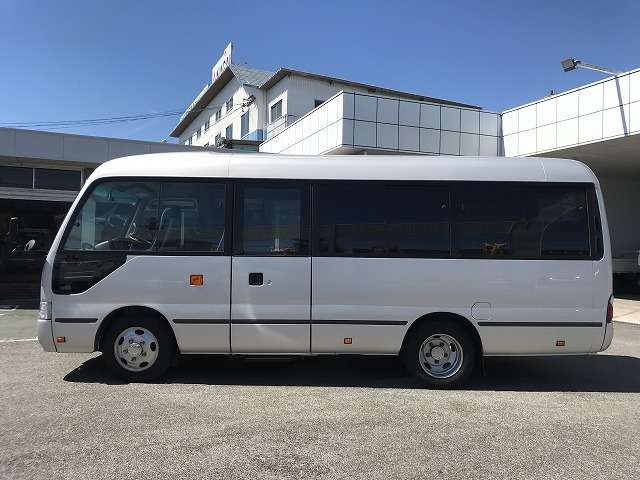 Toyota Coaster 7
