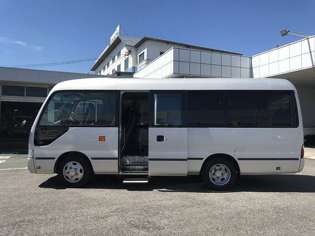 Toyota Coaster 9