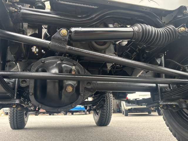 Mitsubishi Jeep 12