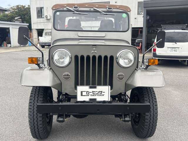 Mitsubishi Jeep 2