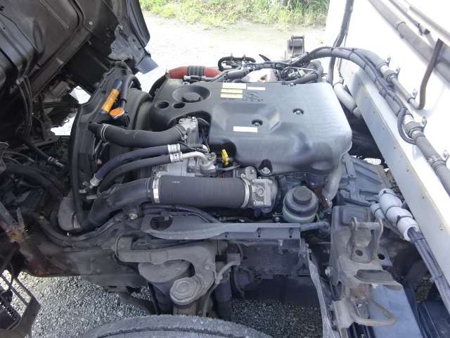 Isuzu Elf 12