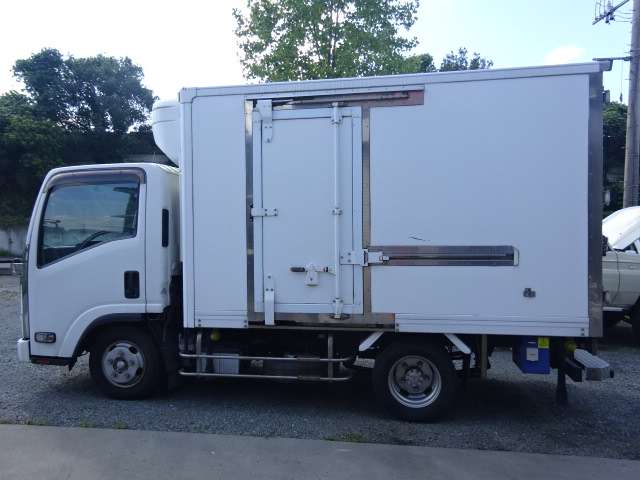 Isuzu Elf 5