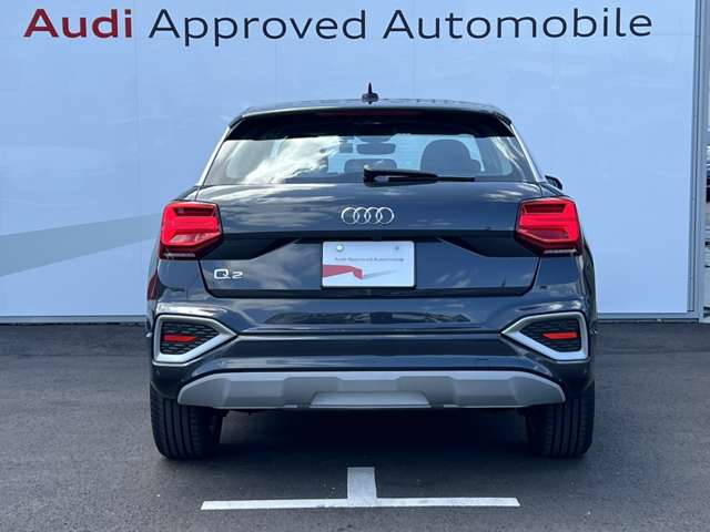 Audi Q2 10
