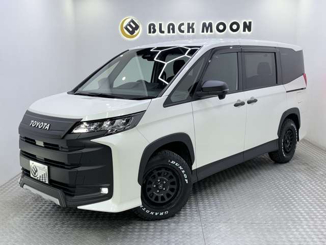 Toyota Noah 3
