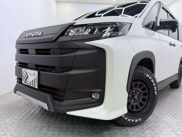 Toyota Noah 7