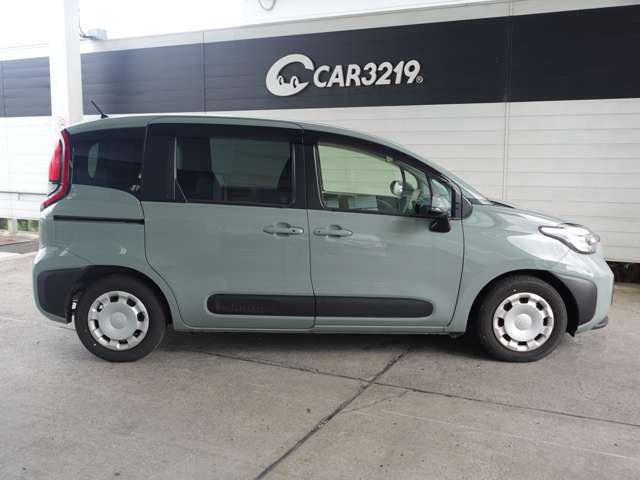 Toyota Sienta 12