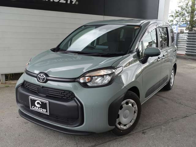 Toyota Sienta 11