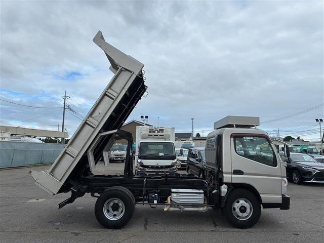 Mitsubishi Fuso Canter 9
